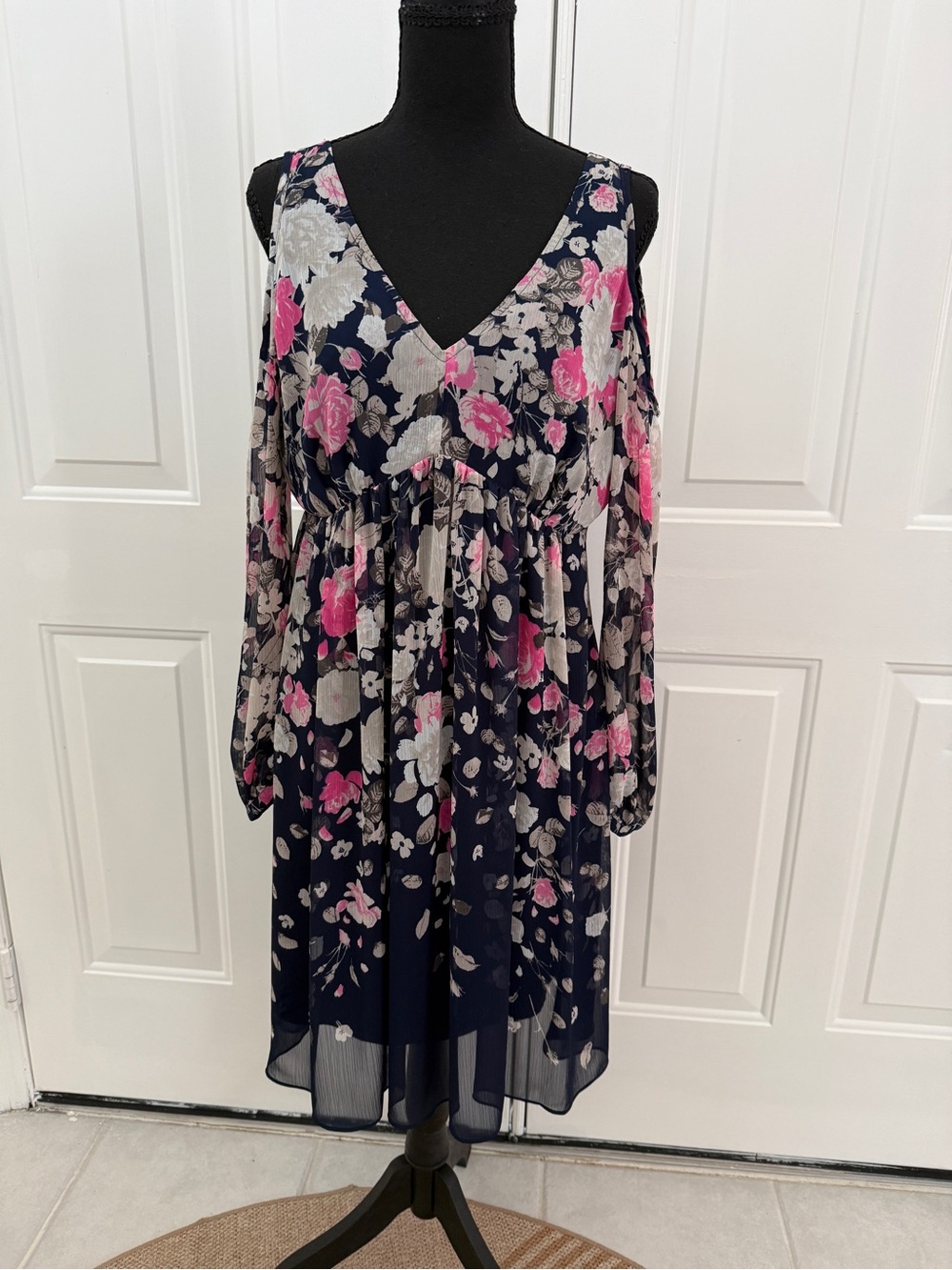 INC International Concepts open Shoulder V-Neck Women's Dress Navy with flowers.